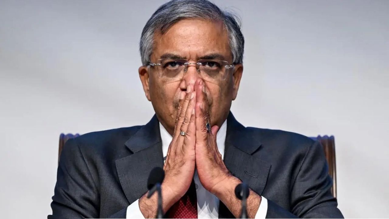জ্ঞানেশ কুমারকে কালো পতাকা, &lsquo;গো ব্যাক&rsquo; স্লোগান দক্ষিণেশ্বরেও