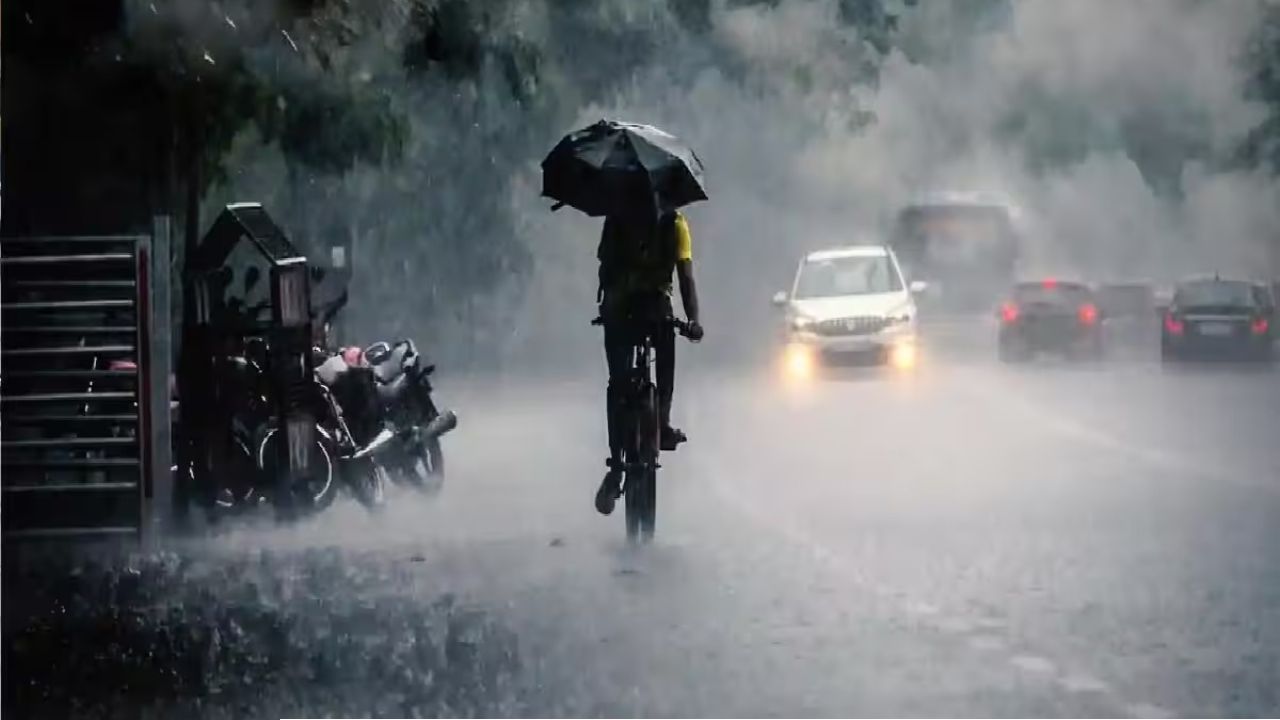 মঙ্গলবার পর্যন্ত ভিজবে কলকাতা! ৭০ কিমি বেগে কালবৈশাখীর তাণ্ডব ৫ জেলায়, জারি কমলা সতর্কতা