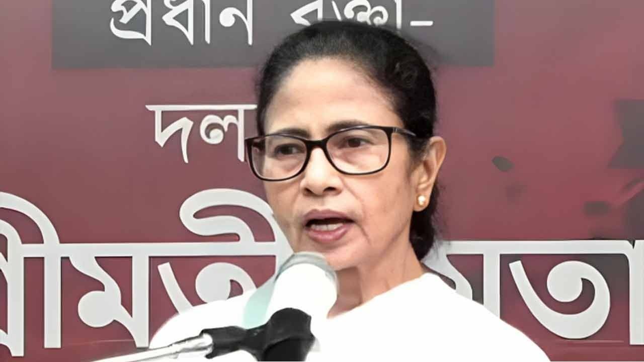 ‘সব বদলে দিলেও নবান্নে ফিরছি আমরাই’, কেন্দ্রীয় সংস্থাকে চ্যালেঞ্জ ছুড়ে হুঙ্কার মমতার!
