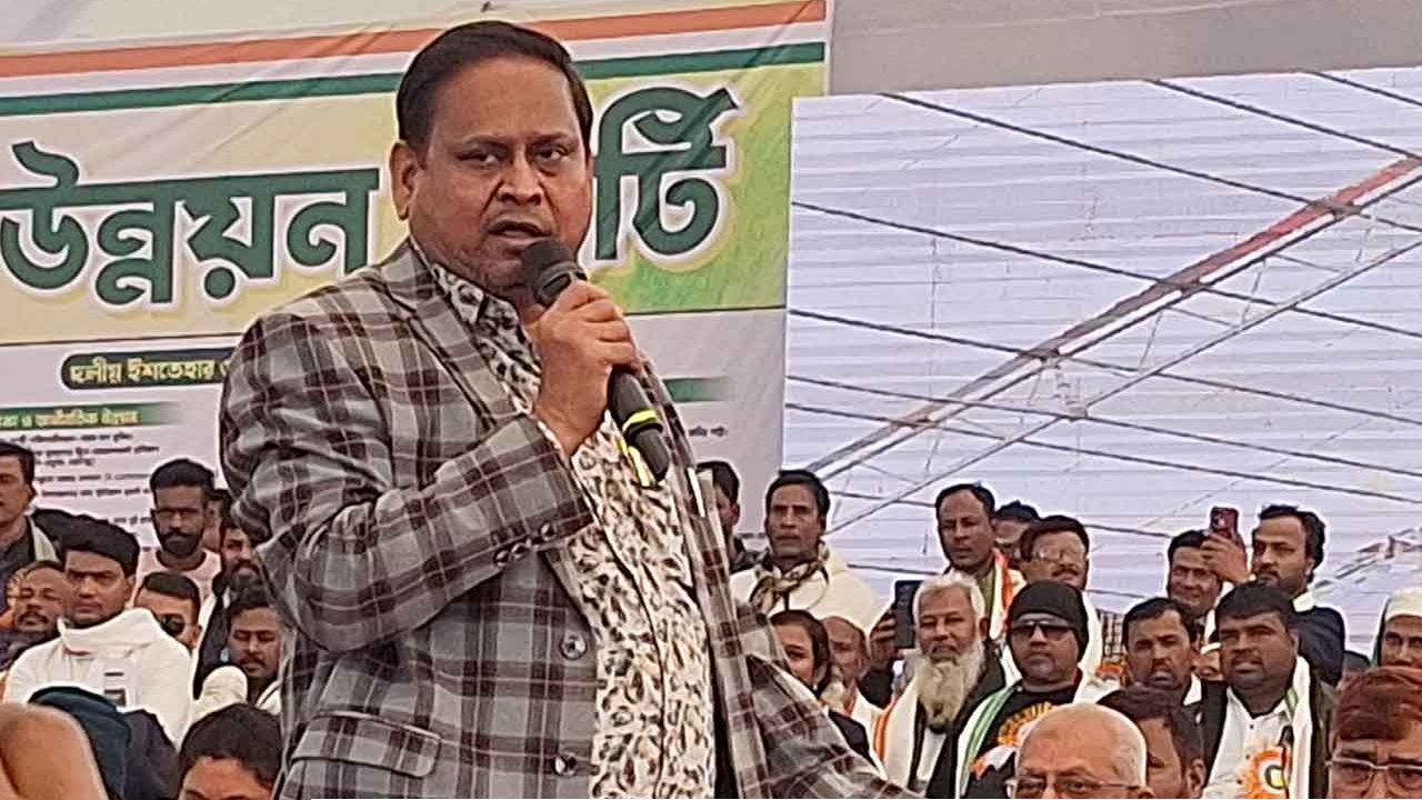 নির্বাচনী সমীকরণে বড় রদবদল! ভরতপুর-বেলডাঙা ছেড়ে নিরাপদ আসনের খোঁজে হুমায়ুন? জোটে টানাপোড়েন অব্যাহত