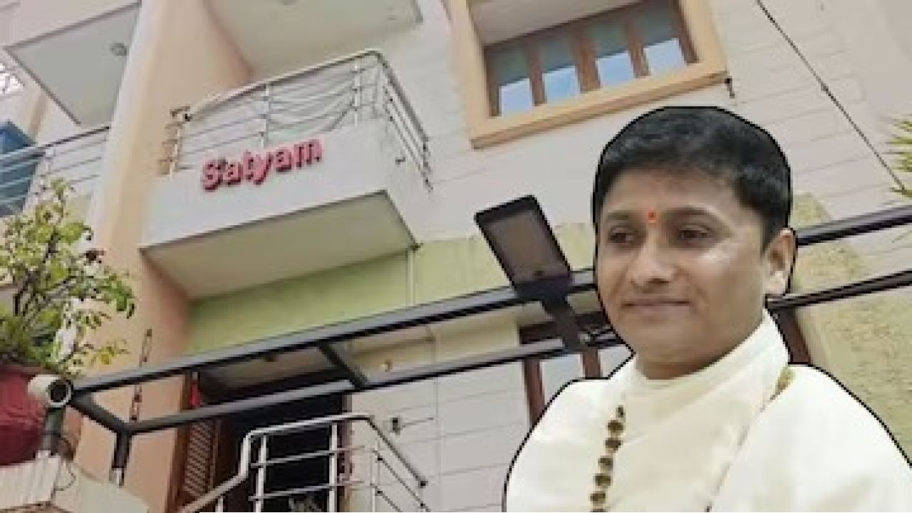 অলৌকিক ওষুধের নামে প্রতারণা ও নাবালিকার শ্লীলতাহানি! গুজরাটে গ্রেপ্তার &lsquo;ভণ্ড&rsquo; প্রদীপ গুরুজি
