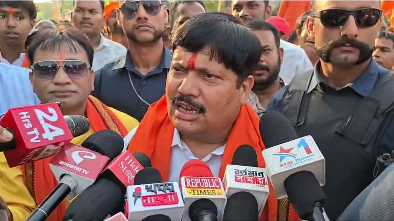 ভাটপাড়ায় রামনবমীর মিছিলে জনজোয়ার!