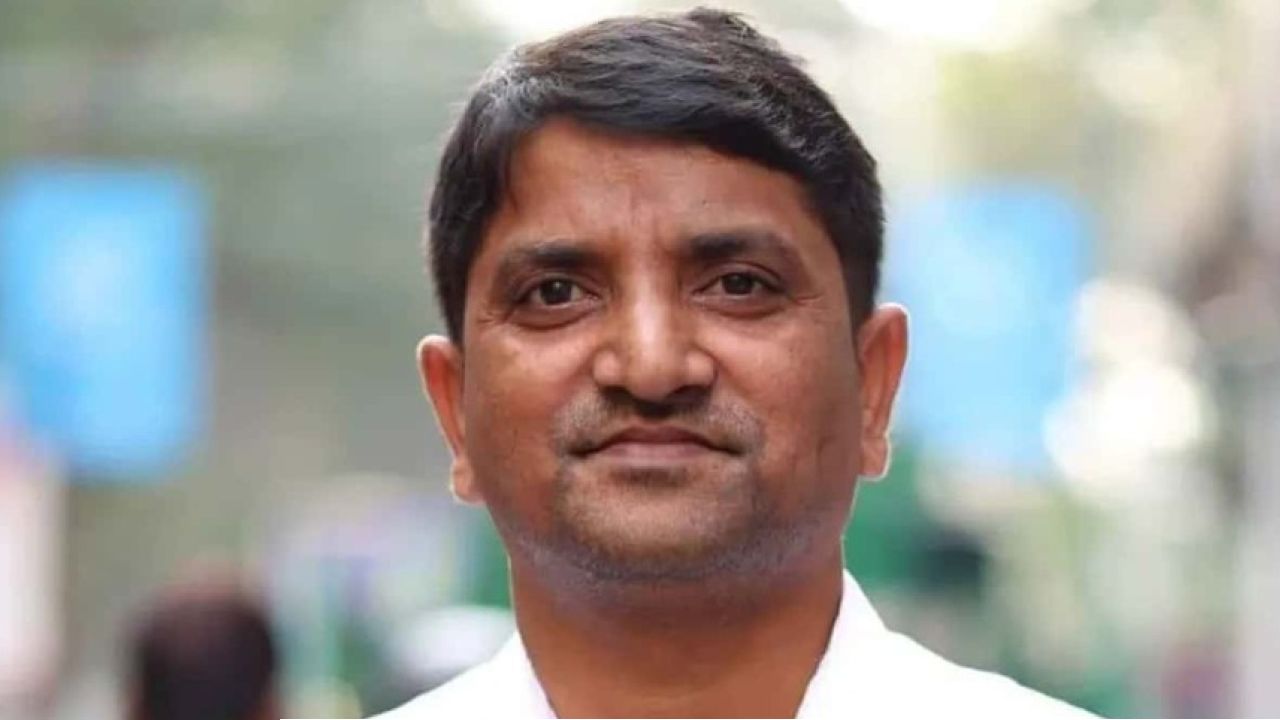 মালদহ অশান্তির 'মাস্টারমাইন্ড' গ্রেফতার: পালানোর পথে বাগডোগরা বিমানবন্দর থেকে জালে আইনজীবী মোফাক্কেরুল