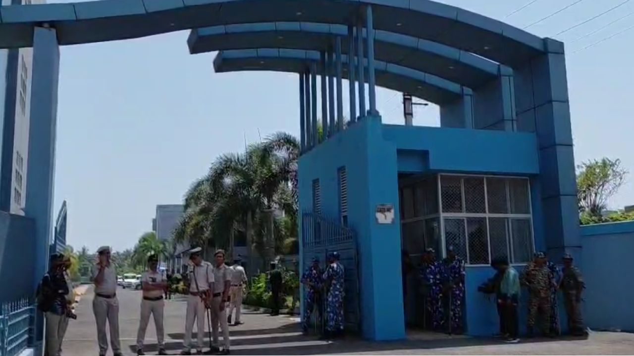 SIR জট কাটাতে জোকায় প্রস্তুত ট্রাইব্যুনাল: বিচারপতিদের পরিদর্শন, ৯১ লক্ষ ভোটারের ভাগ্য নির্ধারণে তৎপরতা