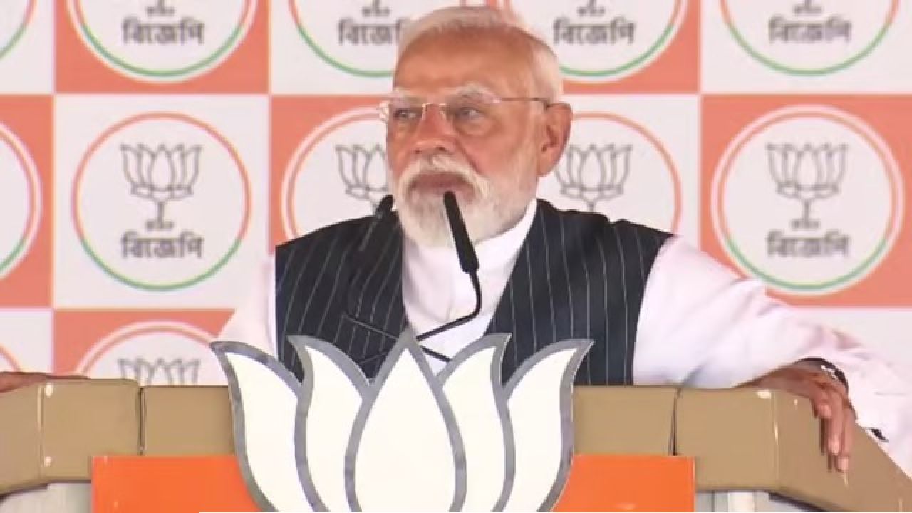 মহিলা বিল ও রাষ্ট্রপতির ‘অপমান’কে হাতিয়ার করে বাঁকুড়ায় তৃণমূলকে তোপ মোদীর, পাল্টা জবাব শাসক শিবিরের
