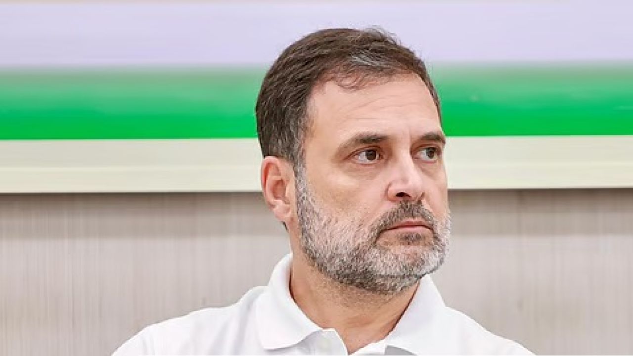 ভোটের মুখে ফের বঙ্গে রাহুল গান্ধী: শ্রীরামপুরে সভার অনুমতি মিললেও কলকাতায় ঝুলেই রইল কর্মসূচি