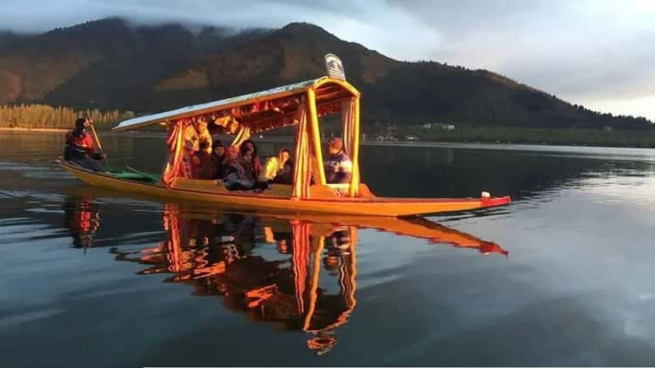 রক্তক্ষয়ী স্মৃতি সরিয়ে ছন্দে ফিরছে কাশ্মীর: কড়া নিরাপত্তায় খুলল ৩৯টি পর্যটন কেন্দ্র, নিস্তব্ধ শুধু বৈসরন