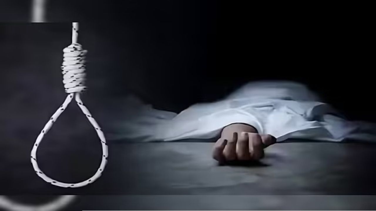 দুর্গাপুরে রহস্যমৃত্যু: কিশোরের ঝুলন্ত দেহ উদ্ধার ঘিরে খুনের অভিযোগ, তদন্তে পুলিশ