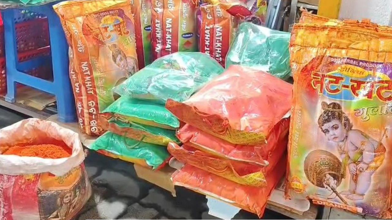 অকাল হোলির আমেজ বাজারে! সবুজ না গেরুয়া— ভোটগণনার আগে কোন আবিরের পাল্লা ভারী?