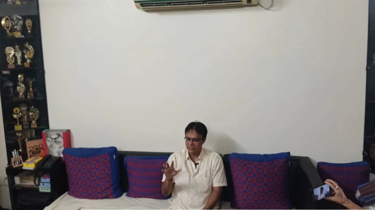 “রাজ্যে নৈরাজ্য চলছে, গায়ে কালি পড়ছে বাংলার!” ফল বেরোতেই তৃণমূলের সঙ্গে সম্পর্ক চুকোলেন সুজয় চক্রবর্তী