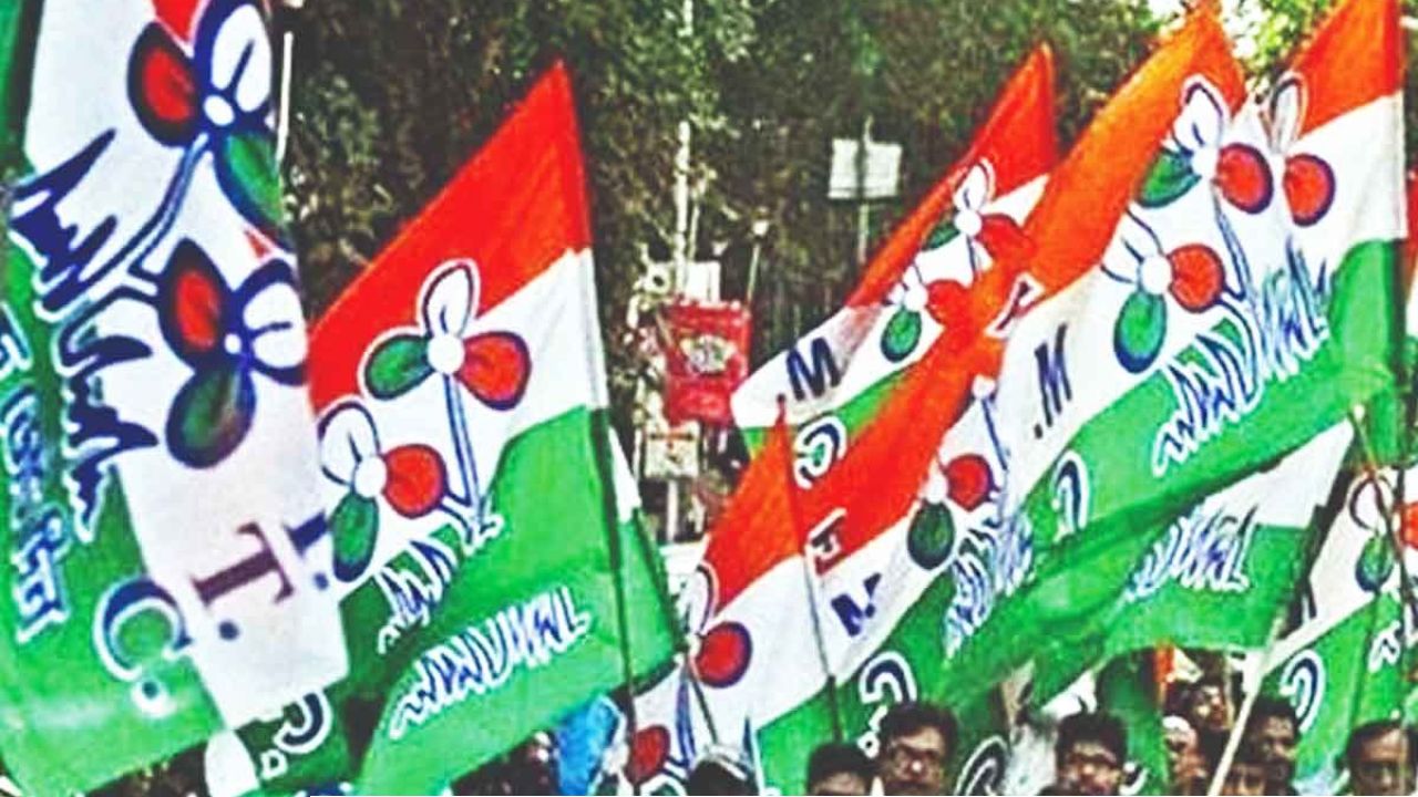 তিন শীর্ষ মুখপাত্রকে ৬ বছরের জন্য ছেঁটে ফেলল তৃণমূল!