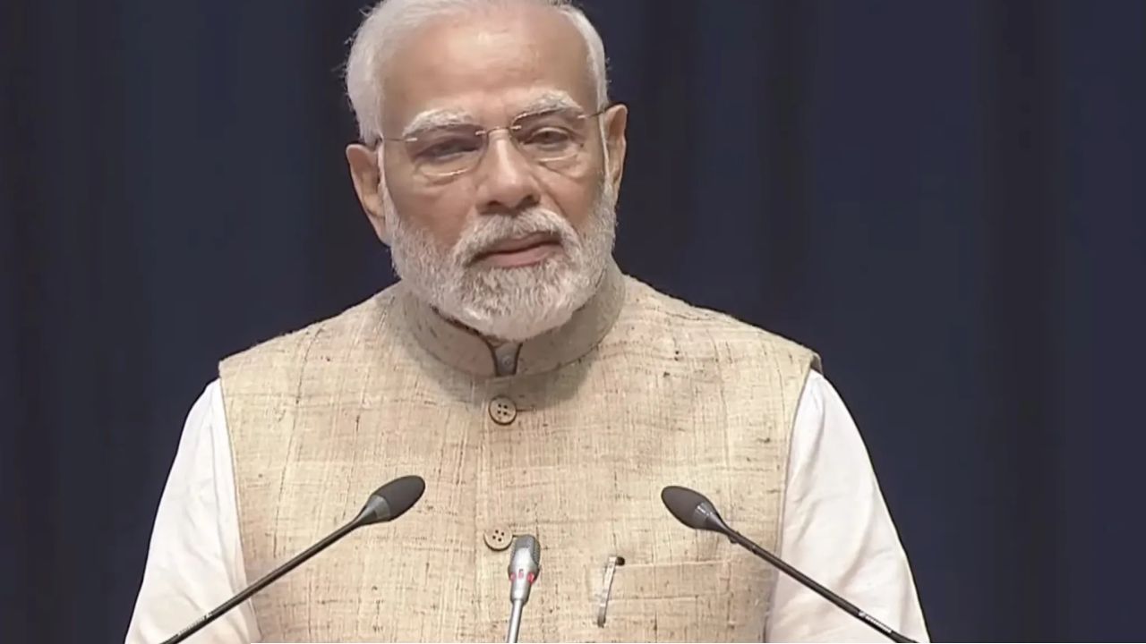 ১ বছর সোনা কেনা বন্ধের ডাক প্রধানমন্ত্রীর! বিয়ের মরসুমের মাঝেই কেন এমন অনুরোধ মোদীর?