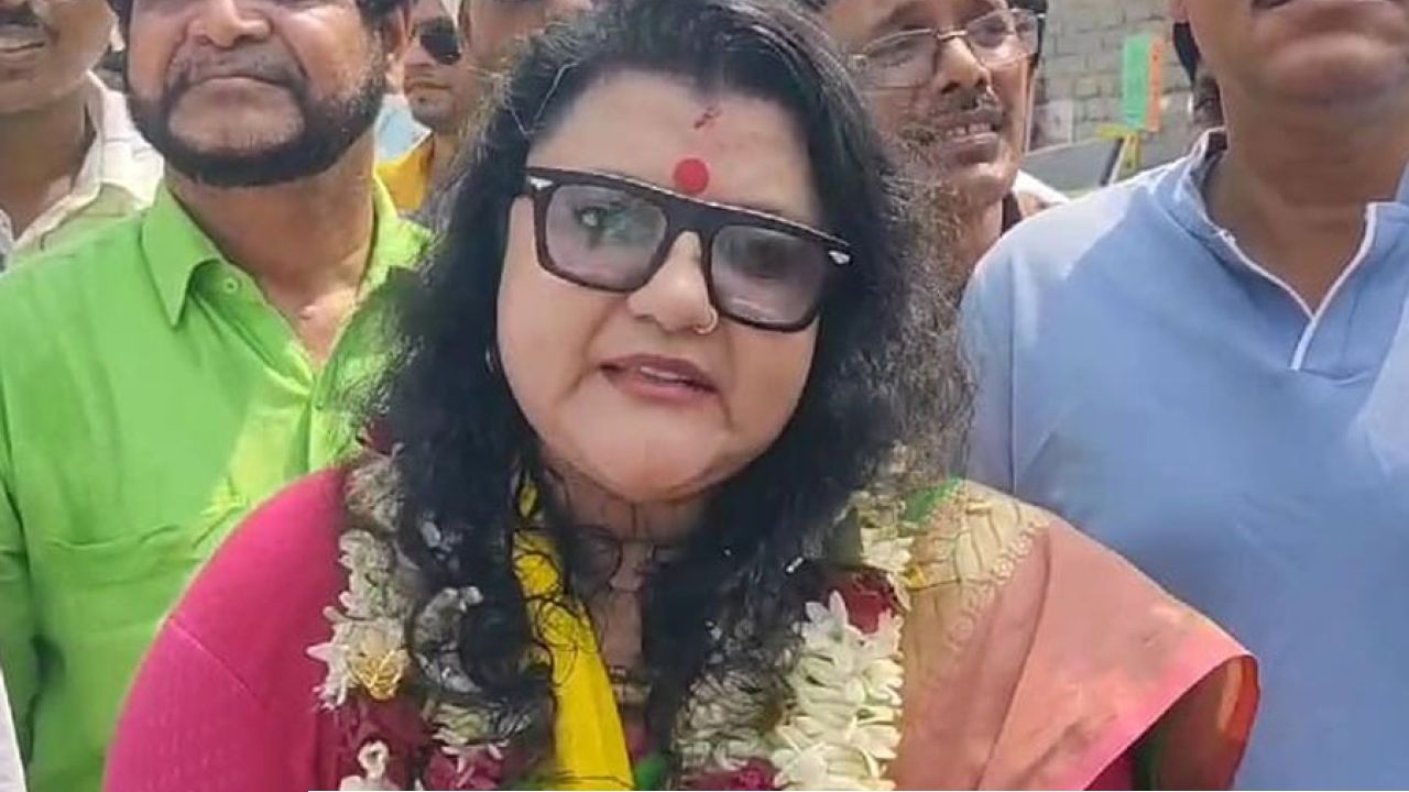 তৃণমূল ছাড়লেন সুজাতা মণ্ডল! কোন পথে পা বাড়াচ্ছেন ‘বিষ্ণুপুরের কন্যা’?