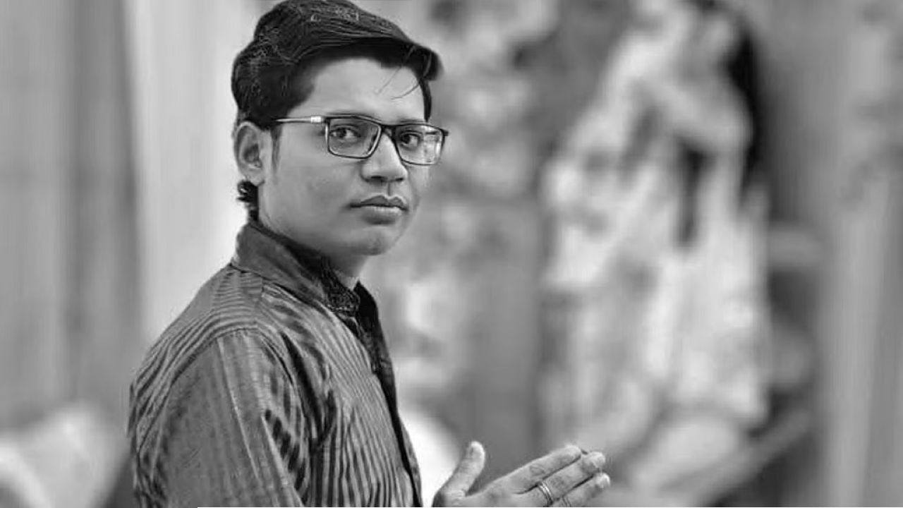 ঘরেই মিলল সিভিক ভলান্টিয়ারের ঝুলন্ত দেহ! রহস্য দানা বাঁধছে নবদ্বীপে