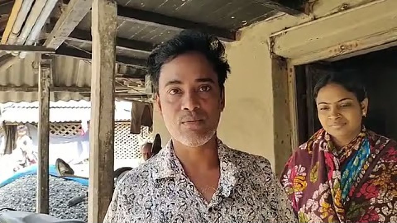 মহিলাদের প্রকল্পে টাকা ঢুকছে পুরুষের অ্যাকাউন্টে! মুর্শিদাবাদের পর মেদিনীপুরে গ্রেপ্তার তৃণমূল নেতা!