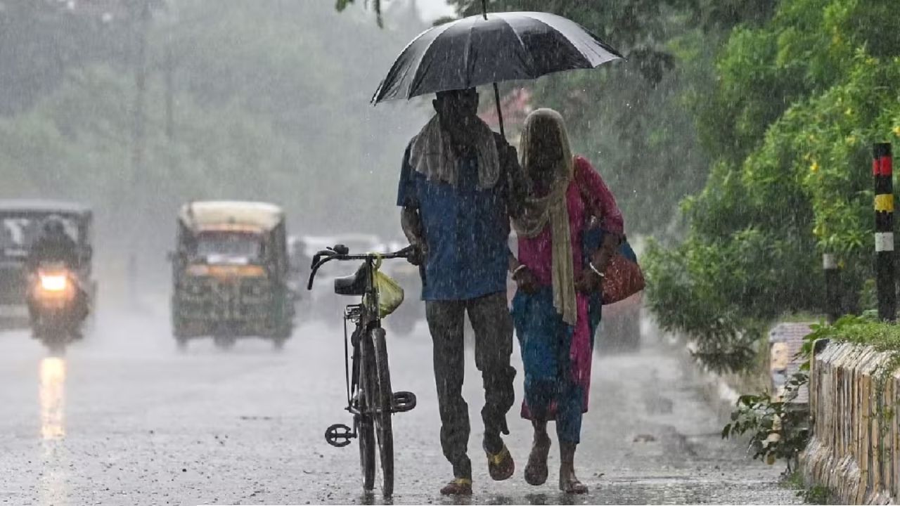 অবশেষে বিদায় নিচ্ছে প্যাচপ্যাচে গরম! ধেয়ে আসছে ভয়ঙ্কর কালবৈশাখী, কলকাতার পাশাপাশি এই জেলাগুলিতে জারি হাই অ্যালার্ট