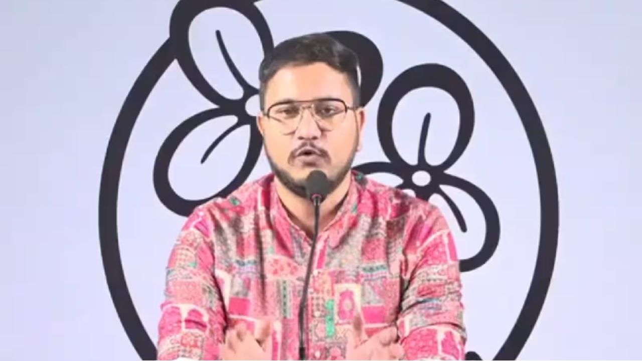 &lsquo;একেকটা জেলাকে বাপের সম্পত্তি ভেবেছিল!&rsquo; তৃণমূল নেতাদের গ্রেপ্তারে চরম খুশি দেবাংশু, দলের ভরাডুবির মাঝেই বিস্ফোরক পোস্ট