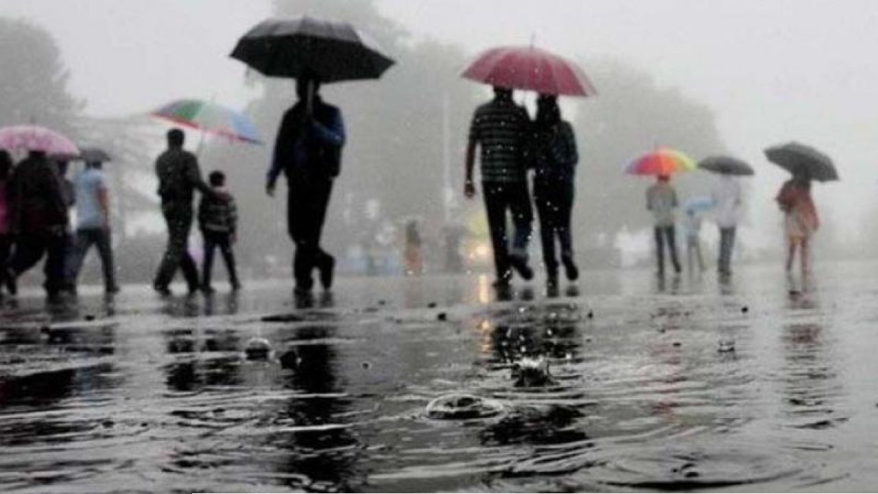 উত্তরবঙ্গে বর্ষার ধামাকা এন্ট্রি, কিন্তু দক্ষিণবঙ্গে কেন কাটছে না ঘাম আর হাঁসফাঁস গরম? জানাল হাওয়া অফিস