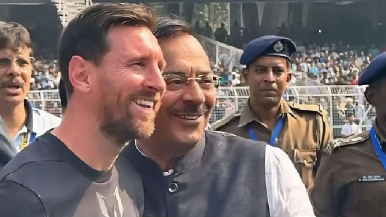 মেসির বাল্যবন্ধু নাকি অরূপ বিশ্বাস? যুবভারতীর বিশৃঙ্খলা নিয়ে হাই কোর্টের চরম ভর্ৎসনা প্রাক্তন মন্ত্রীকে!