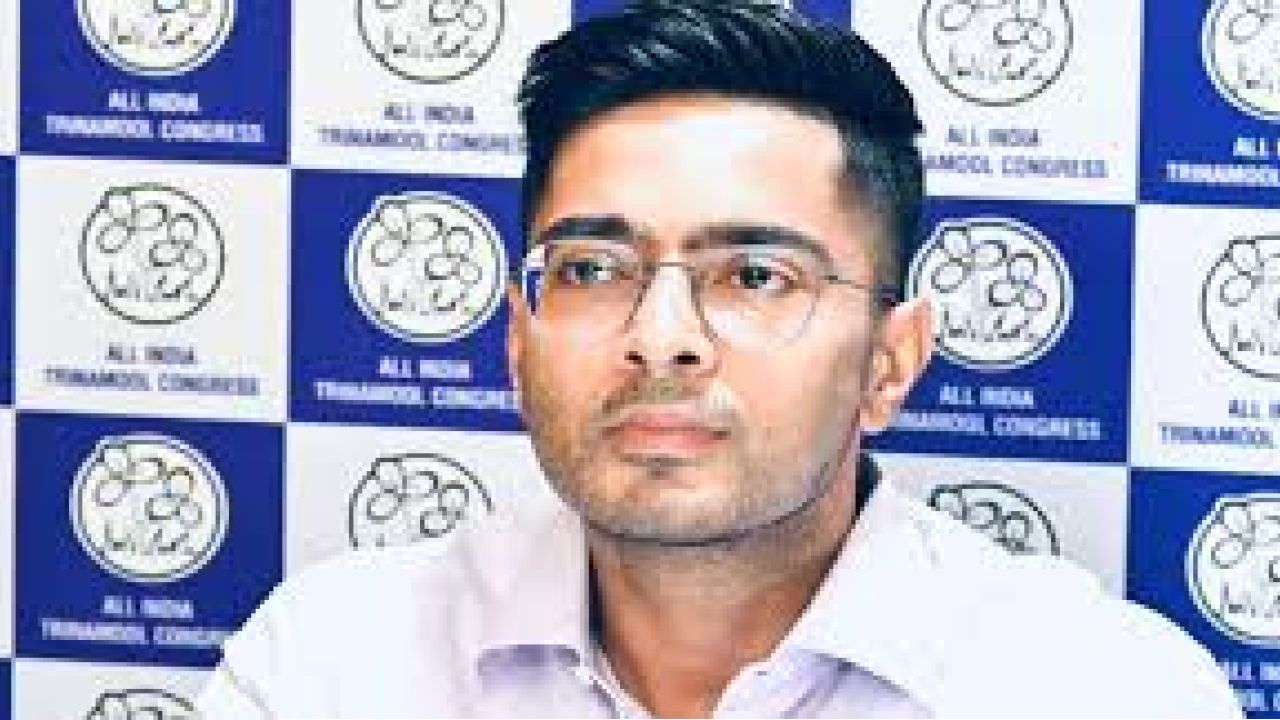 পুরনো মামলার শুনানিকে ঘিরে ফের চর্চায় তৃণমূলের সর্বভারতীয় সাধারণ সম্পাদক, কালীঘাটের বাড়িতে পৌঁছল সমন