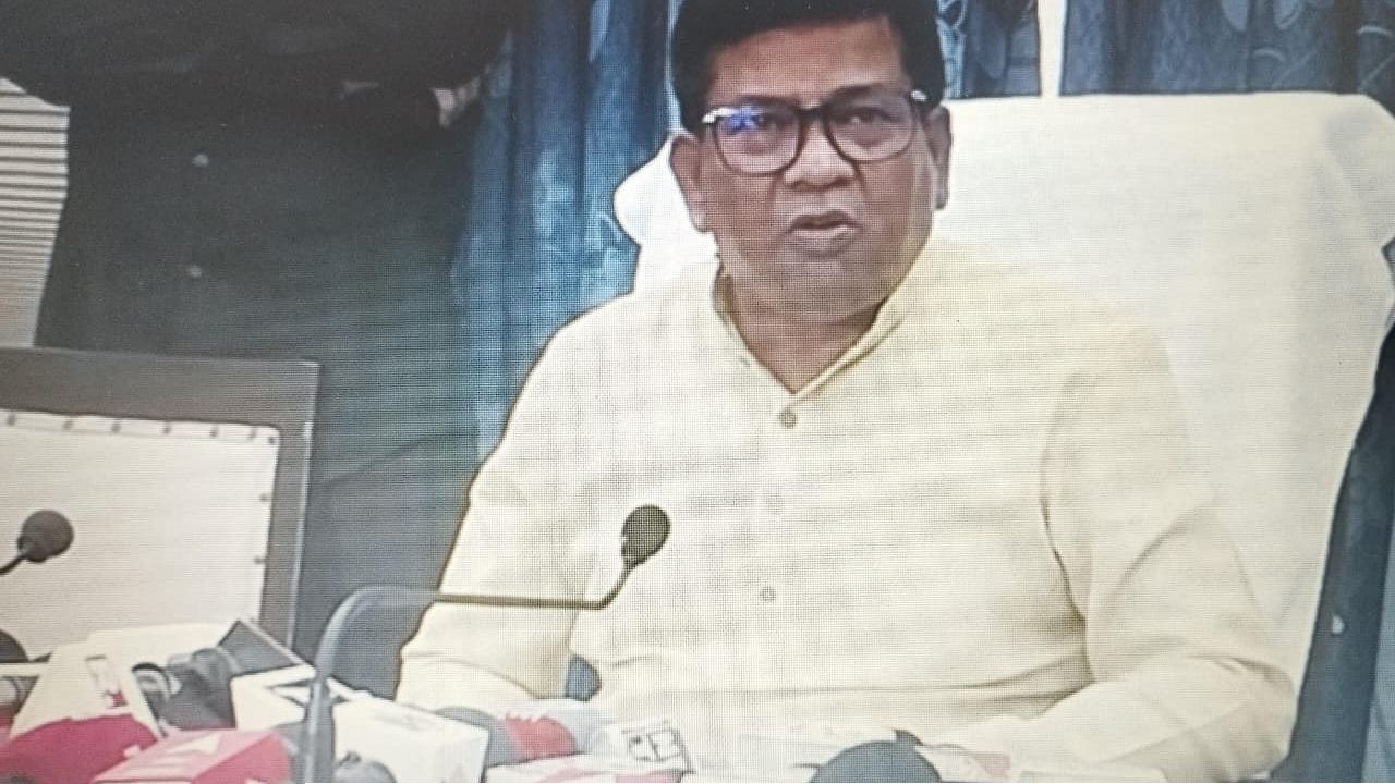 ডিজিটাল বিপ্লব বিধানসভায়! এবার আর থাকবে না কাগজের ফাইল, ২০০ জন নতুন বিধায়ককে &lsquo;ক্লাস&rsquo; নিতে আসছেন দিল্লির স্পিকার?