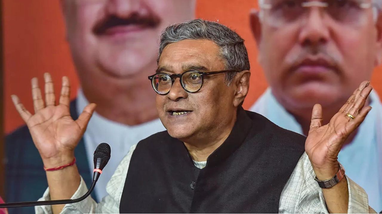 ট্রেডমিল থেকে নয়, এবার বাজেট মানুষের কথা শুনে! উত্তরকন্যা থেকে মমতার দলকে তীব্র খোঁচা বিজেপি অর্থমন্ত্রীর