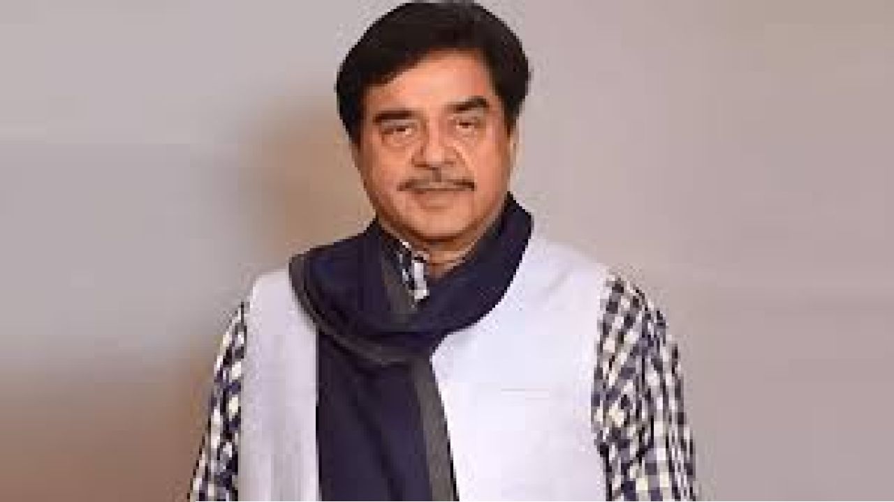 বিদ্রোহী শিবিরের প্রস্তাব নাকচ, তৃণমূলে টানাপোড়েনের মাঝেই মমতার প্রতি আনুগত্যের বার্তা তৃণমূল সাংসদের