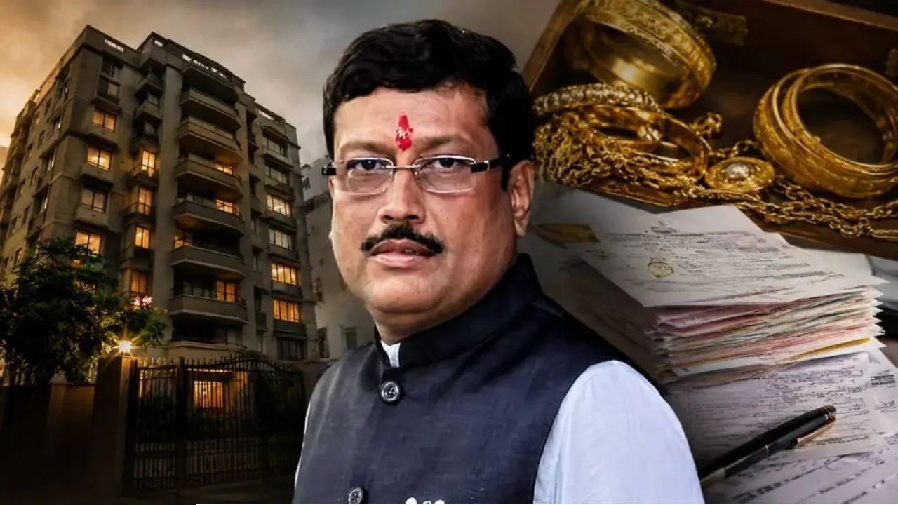 সব্যসাচীর ফ্ল্যাটে রাশি রাশি সোনার রসিদ! কোথা থেকে এল এই বিপুল সম্পদ? ম্যারাথন তল্লাশিতে চক্ষু চড়কগাছ পুলিশের!