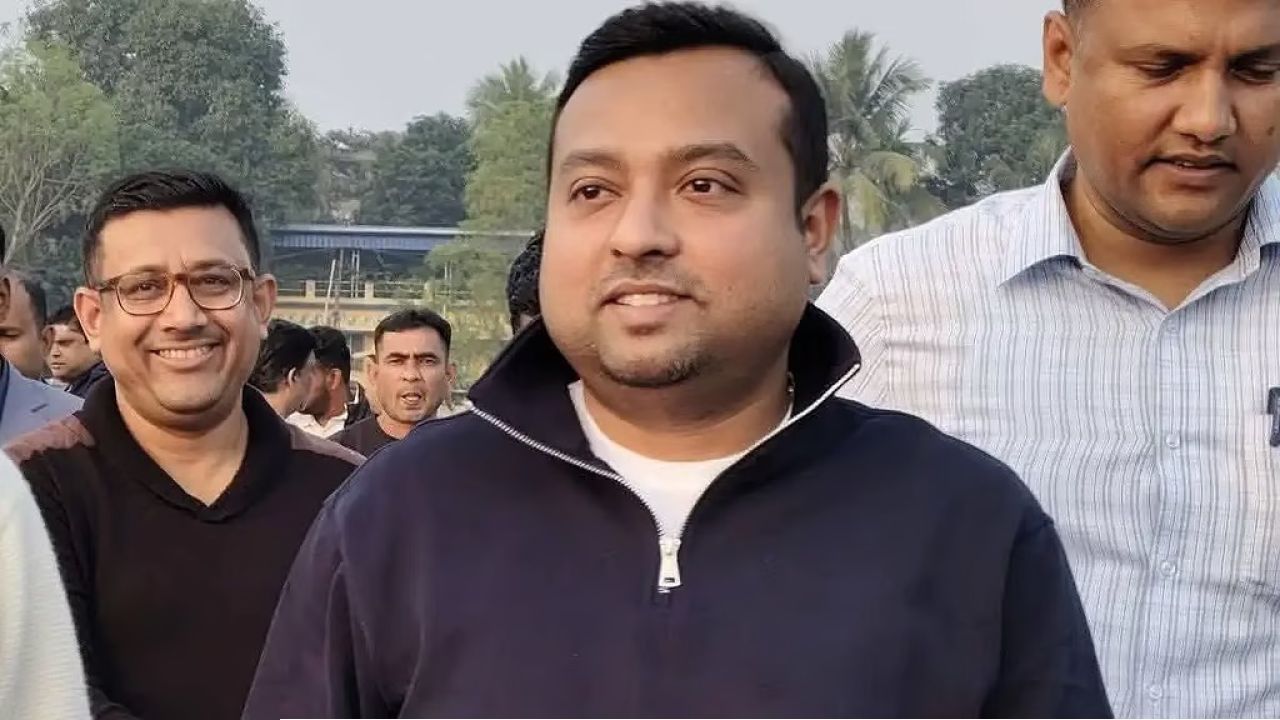 লুকআউট নোটিসের পর এবার ডেবরায় এফআইআর! অভিষেকের পিএ সুমিতের বিরুদ্ধে কোন নতুন ফাঁদ পুলিশের?