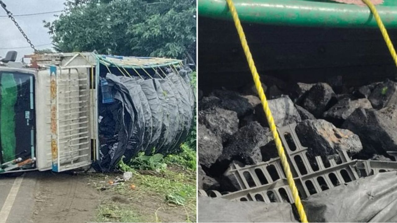 আউশগ্রামে উল্টে গেল ম্যাটাডোর, টমেটোর আড়াল থেকে বেরোল রাশি রাশি পাচার-কয়লা!