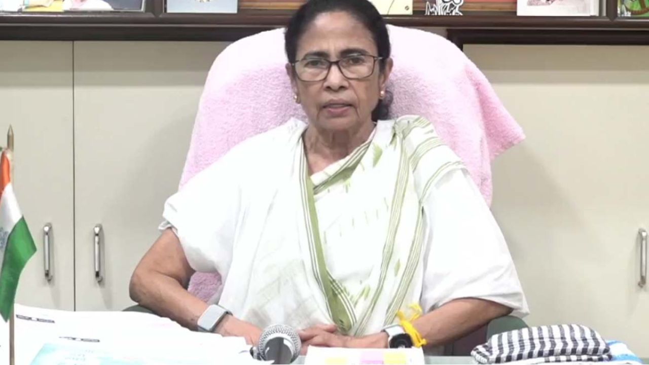  স্বস্তি অপরূপা পোদ্দারের! আগাম জামিন মঞ্জুর, ৩০ সেপ্টেম্বর বিশেষ আদালতে হাজিরার নির্দেশ 