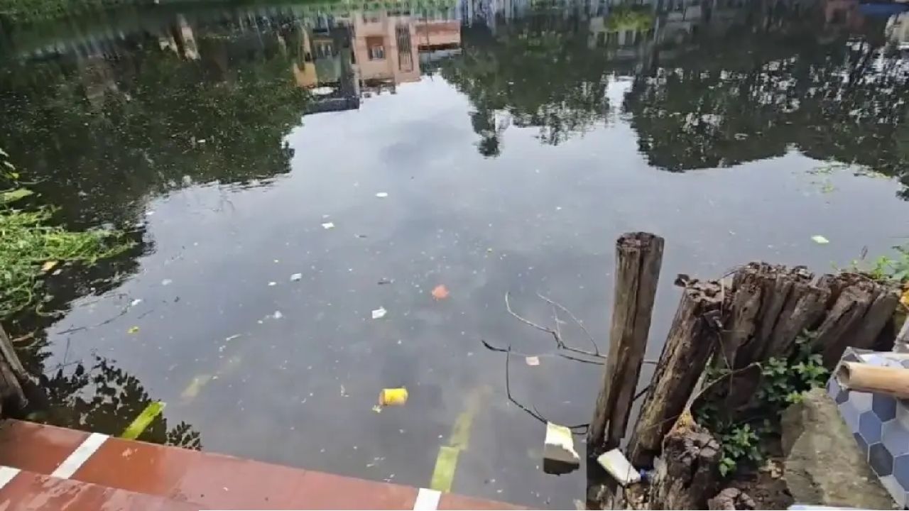 বারুইপুর-অশোকনগরের পর এবার খাস কলকাতা! পর্ণশ্রীর পুকুরে মিলল লাশ, খুনের পর দেহ লোপাটের আশঙ্কা