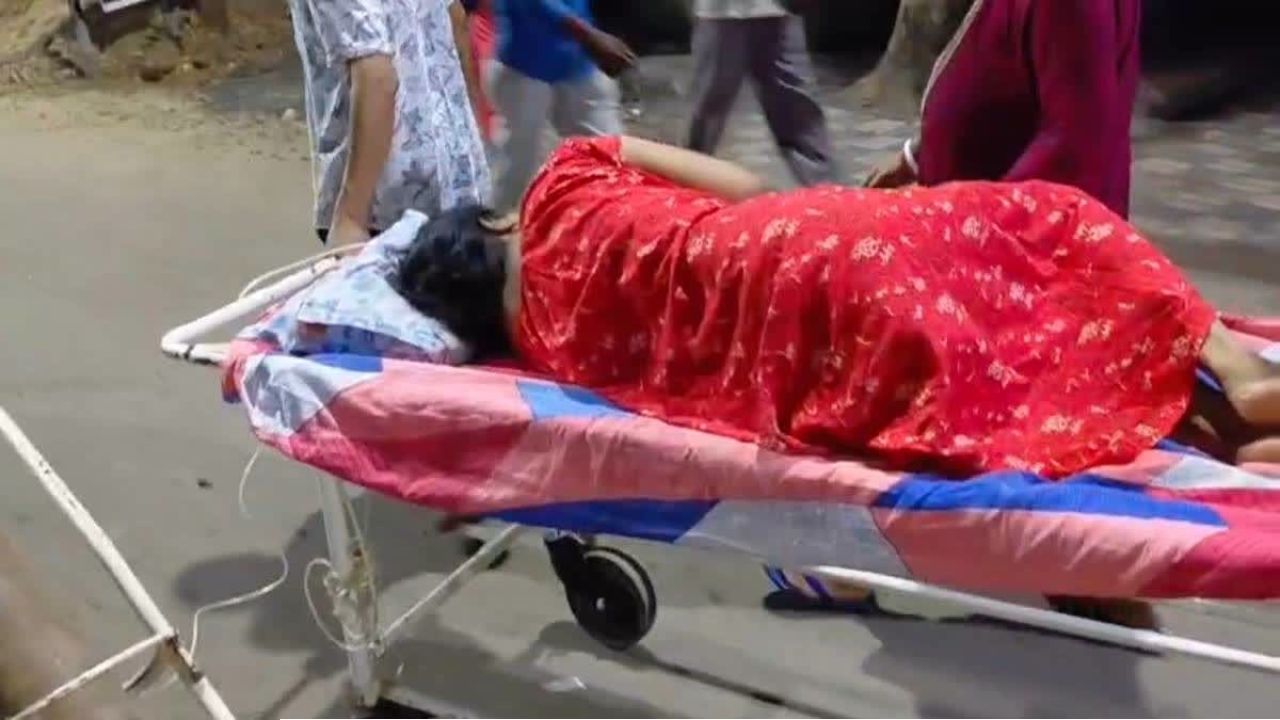 রোগীকে এক্সপায়ার্ড স্যালাইন! ফের মারাত্মক গাফিলতি মেদিনীপুর মেডিক্যালে, সিসিইউতে বৃদ্ধা