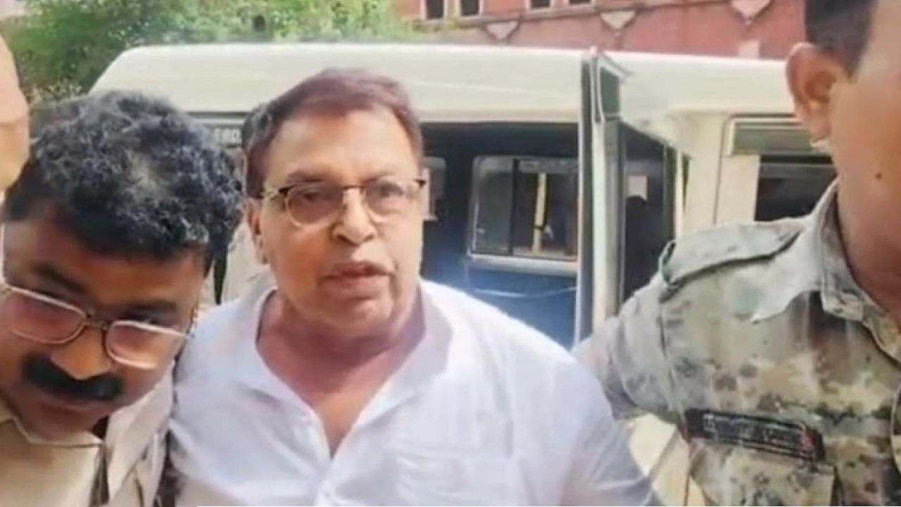 অন্নপূর্ণা যোজনায় বড় জালিয়াতি! গ্রেপ্তার পুরুলিয়া জেলা পরিষদের সহ-সভাধিপতি