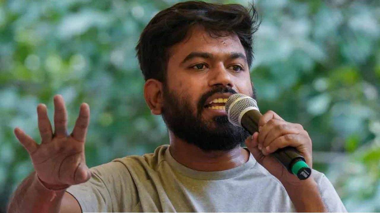 অসুস্থ ককরোচ জনতা পার্টির প্রধান অভিজিৎ দীপকে, তবুও থামছে না আন্দোলন 