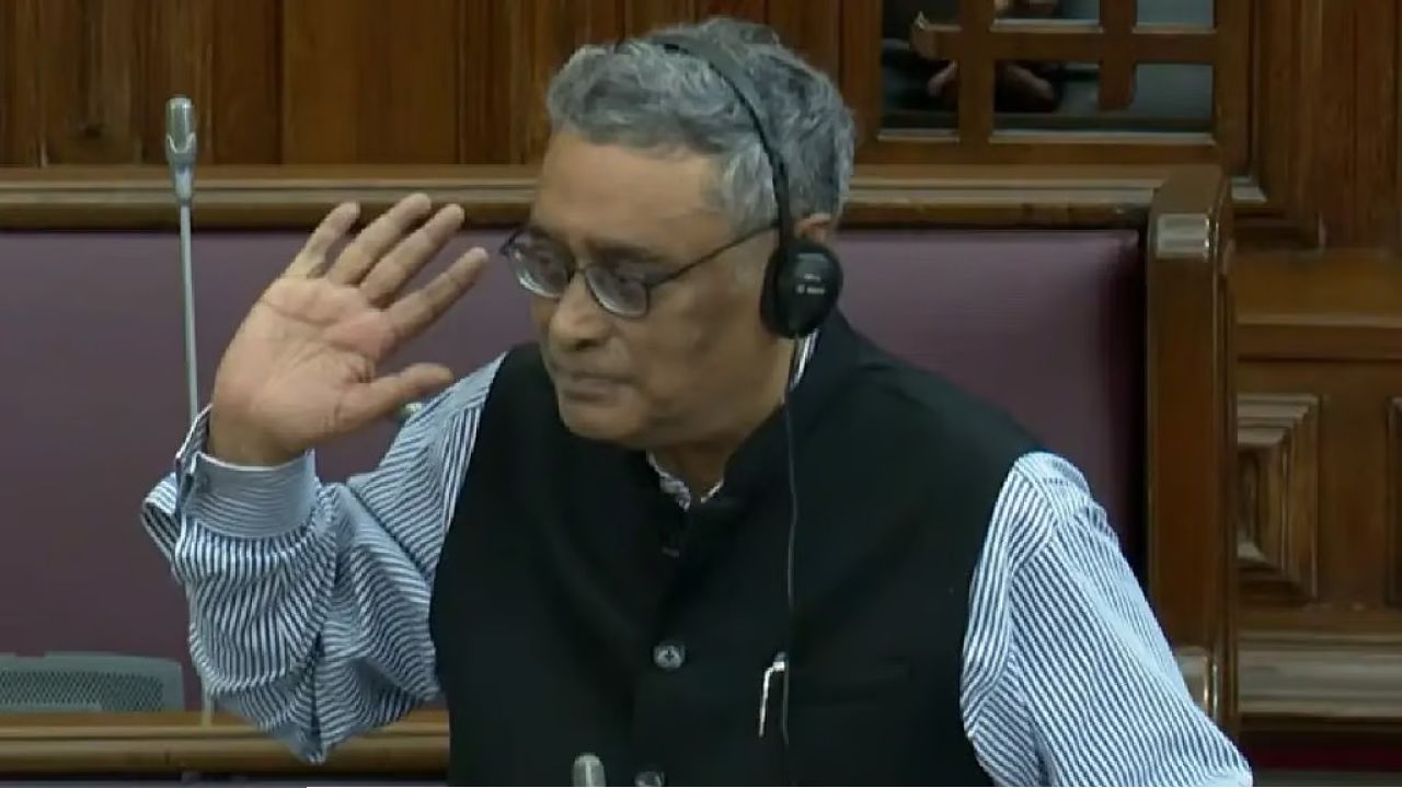 বিধানসভায় পেশ ক্যাগের ২৮ রিপোর্ট, ‘৮ লক্ষ কোটি টাকার ঘাটতির কারণ স্পষ্ট’ দাবি অর্থমন্ত্রীর