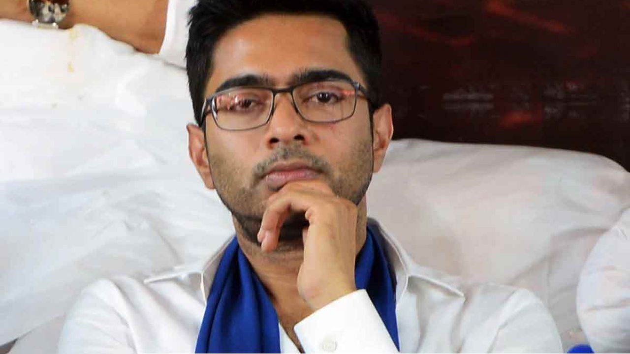 বিদেশে চিকিৎসার অনুমতি মিলবে? সুপ্রিম কোর্টে অভিষেক, সোমবার শুনানি