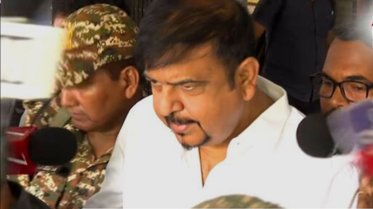 ‘তদন্ত শেষ, এভাবে আটকে রাখা অনৈতিক!’ সুজিতের জামিন মামলার রায় স্থগিত হাই কোর্টে