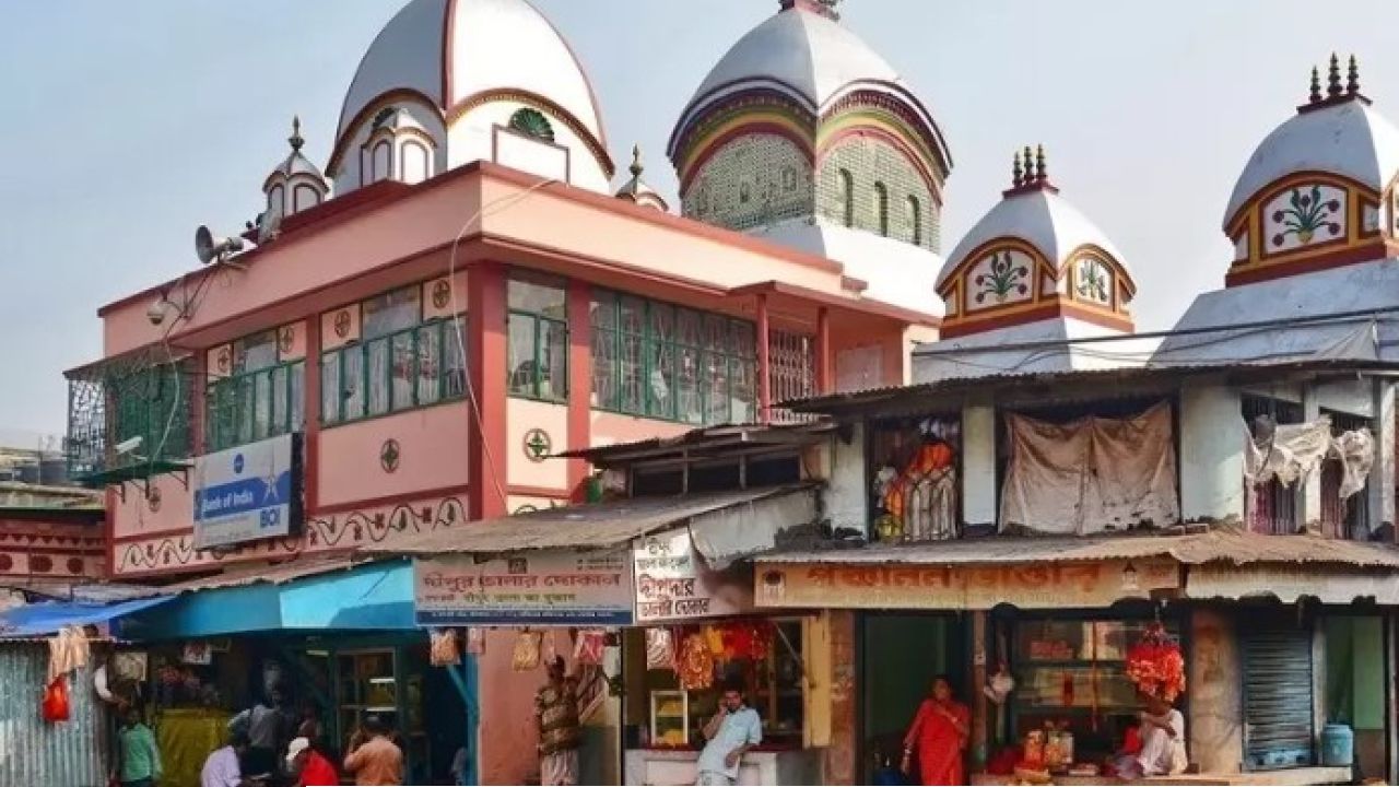 জঙ্গি হানার বড়সড় আশঙ্কা? থ্রি-ডি স্ক্যানার ও অত্যাধুনিক অস্ত্রে কালীঘাট মন্দির ঘিরে ফেলল এনএসজি কমান্ডো বাহিনী!