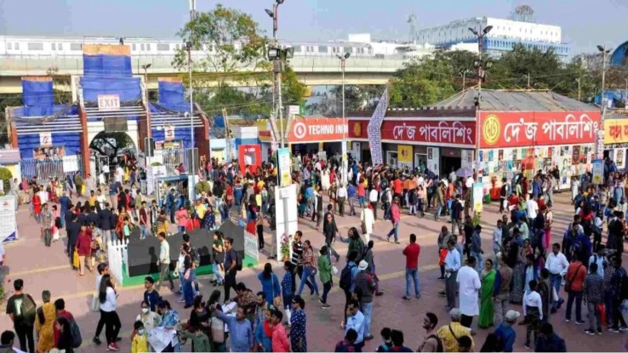 কলকাতা বইমেলায় নজিরবিহীন মোড়! ছাঁটাই ত্রিদিব-সুধাংশুরা, ২৪ সদস্যের নতুন কমিটি গড়ে দিল রাজ্য সরকার