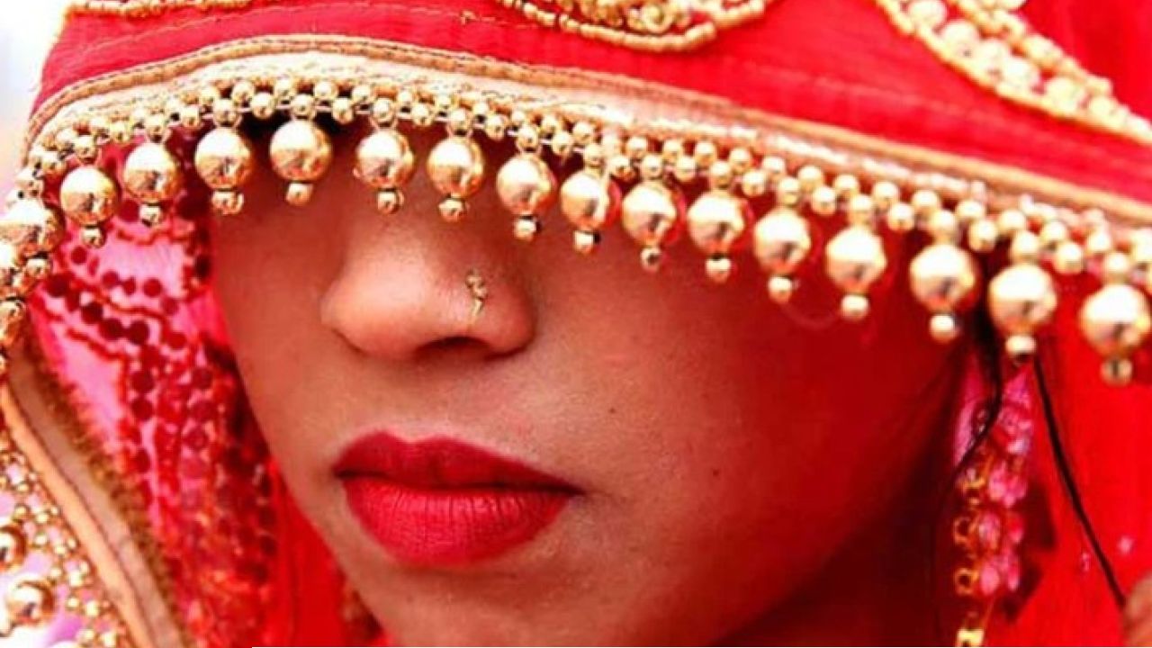 নাবালিকা মেয়ের বিয়ের পর মুখে কুলুপ, ‘কন্যারত্ন’-এর টাকা হাতাতে গিয়ে শ্রীঘরে বাবা! গ্রেফতার জামাই ও বেয়ানও!