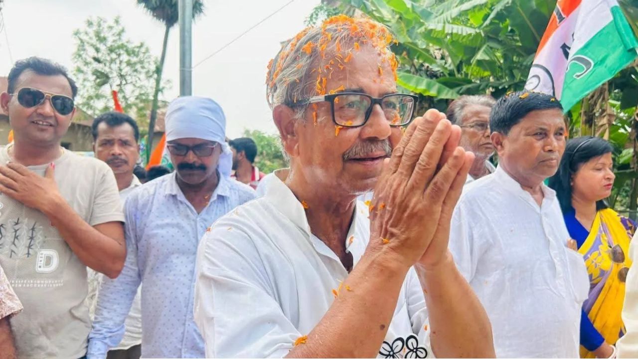 ‘সামাজিক কলঙ্কের ভয়’ নাকি গভীর কোনো চক্রান্ত? নিরপেক্ষ তদন্ত চাইল তৃণমূল, বিজেপি বিধায়কের মুখে ‘অন্য রহস্য’