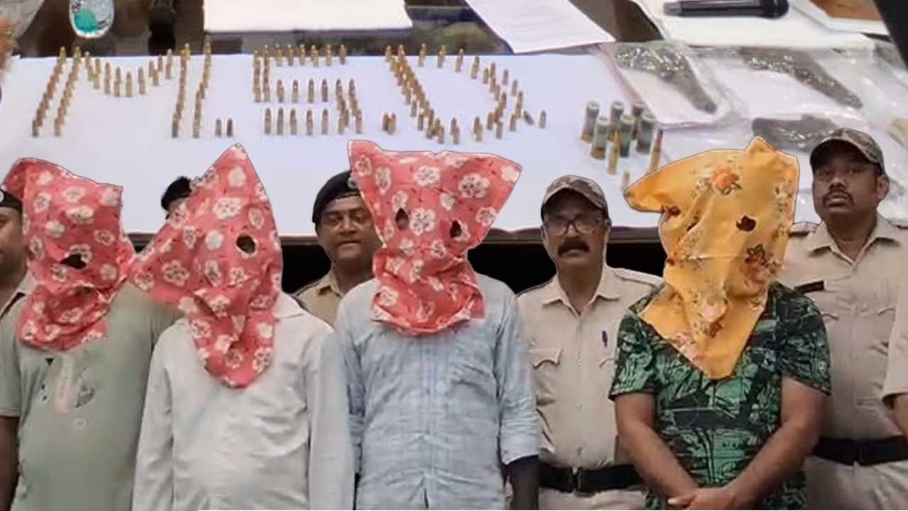 সীমান্ত পেরনোর আগেই পুলিশের জালে অস্ত্রের চালান! মুর্শিদাবাদে জোড়া অভিযানে ধৃত ৪