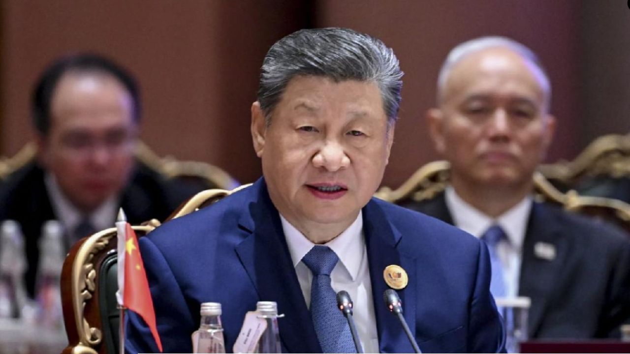  BRICS 2026:সাত বছর পর ভারতে এসেও মোদীর রাজকীয় আয়োজনে নেই চিনের প্রেসিডেন্ট! ব্রিক্‌স সম্মেলনের রাতে ঠিক কী ঘটেছিল নয়াদিল্লির কূটনৈতিক মহলে?