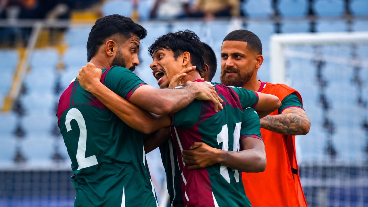 CFL 2026: নাটকীয় সুপার সিক্স, ১০ জনের লড়াইয়ে মহমেডানকে উড়িয়ে ৮ বছর পর কলকাতা লিগের রঙ সবুজ-মেরুন!