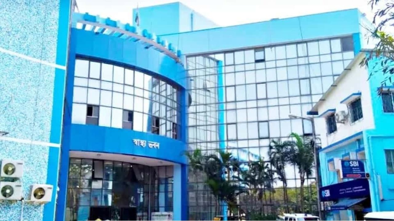 FIR: কোটি টাকার সরঞ্জাম গেল কোথায়? ৬৪ সরকারি স্বাস্থ্যকেন্দ্রে চুরির অভিযোগে কড়া নির্দেশ স্বাস্থ্য দফতরের 