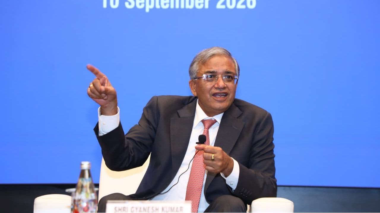 ECI: কমিশনের অন্দরেই কি এ বার চরম ফাটল? দুই নির্বাচন কমিশনারের নোট ঘিরে উত্তাল জাতীয় রাজনীতি!