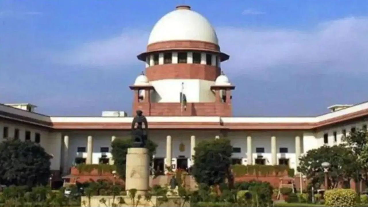 Supreme Court Of India: নির্বাচন কমিশনার নিয়োগ আইনে বড় মোড়: সুপ্রিম কোর্টের প্রধান বিচারপতির হাতে এবার কেন্দ্র ও কমিশনের ভবিষ্যৎ!