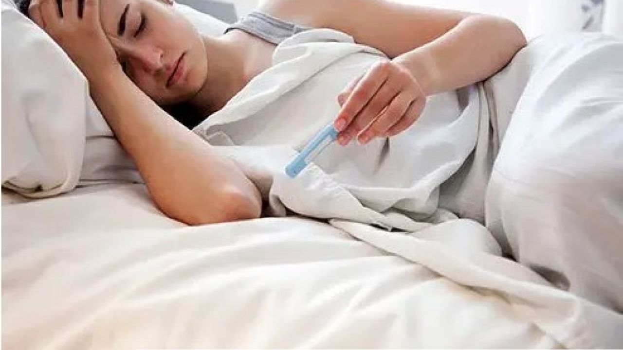  Festival Health: পুজোর আনন্দেই মস্ত বড় বিপদ! ঘরে ঘরে মারণ ভাইরাসের দাপট, সুস্থ থাকতে মানতেই হবে যা