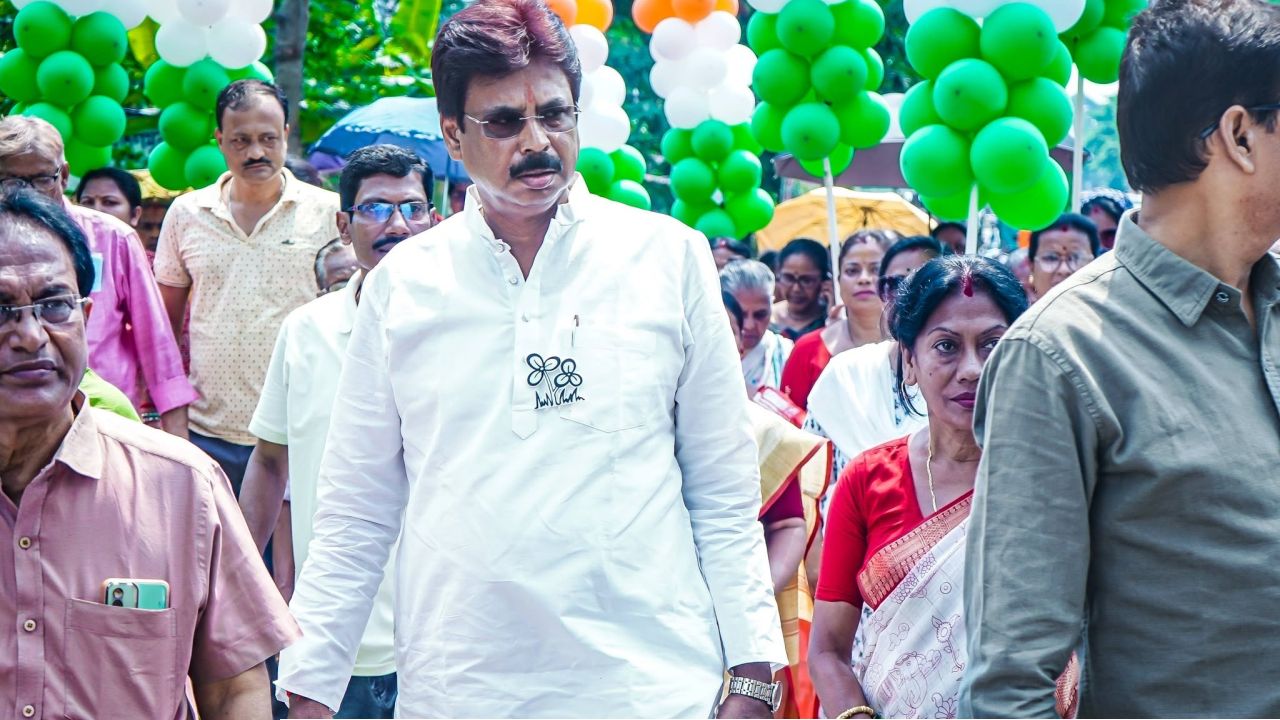 TMC Leader Arrest: বেআইনি আগ্নেয়াস্ত্র মামলায় পুলিশের জালে মতুয়া নেতা, গ্রেফতার তৃণমূলের প্রাক্তন বিধায়ক বিশ্বজিৎ দাস